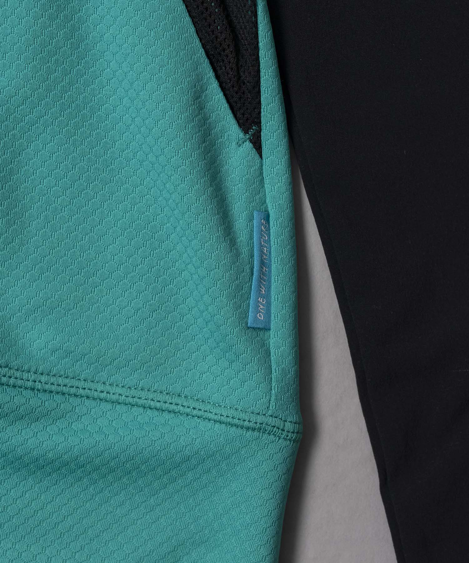 【着る虫除け/冷却/撥水/UV/抗ウイルス】 BUGOFF（バグオフ）ユニセックスマルチ撥水パーカー